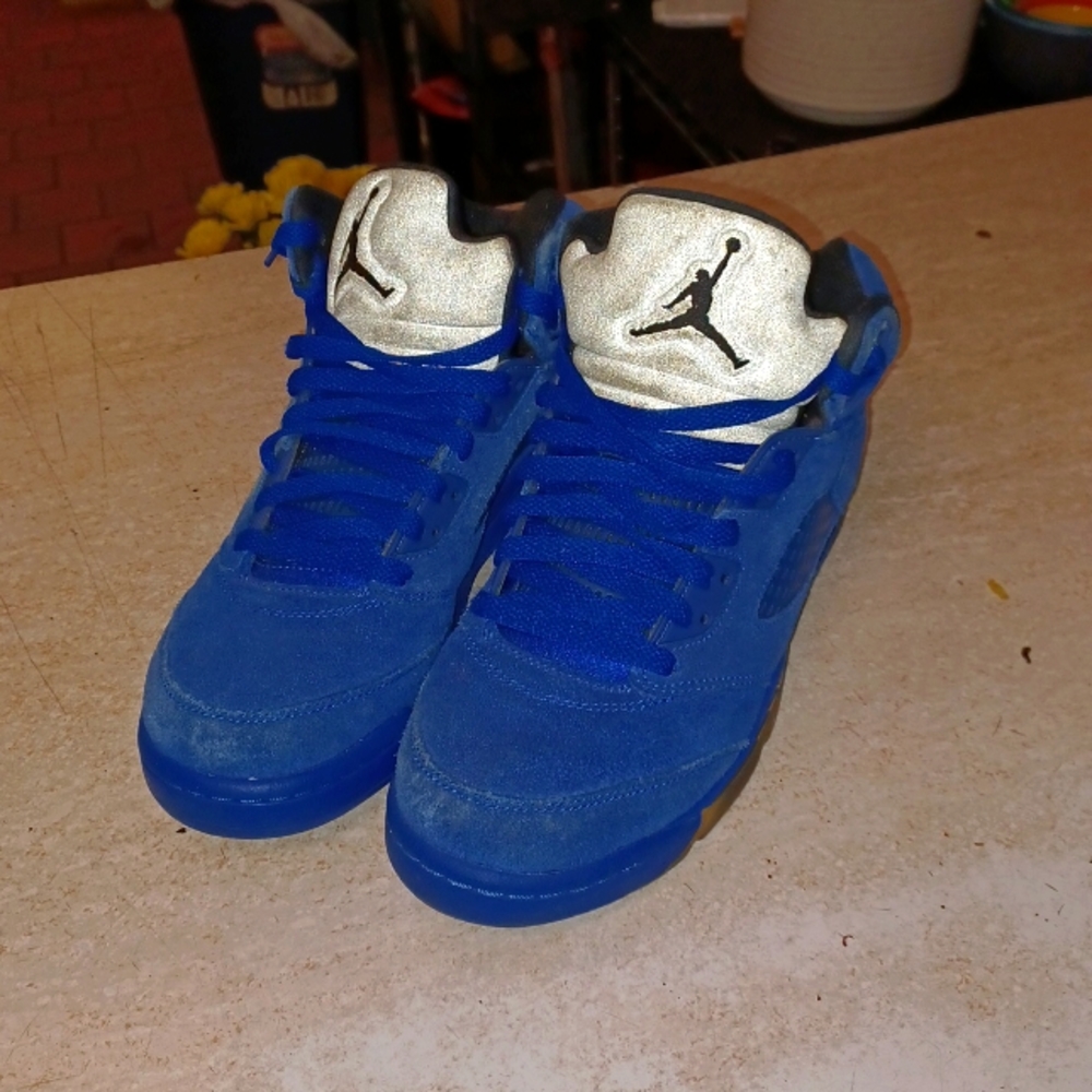 Retro Jordan 5s